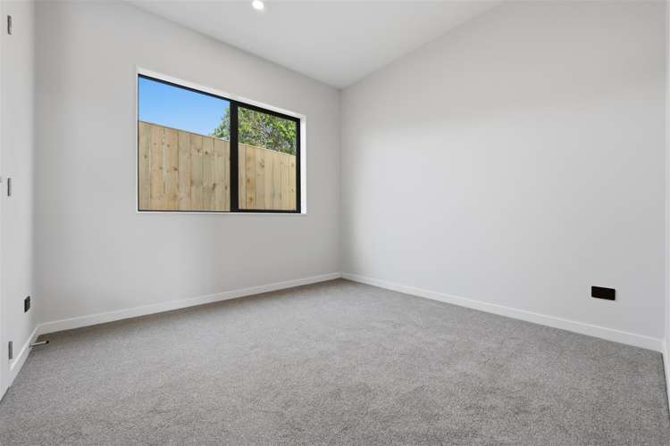 8 Whale Bay Rise Gulf Harbour_15