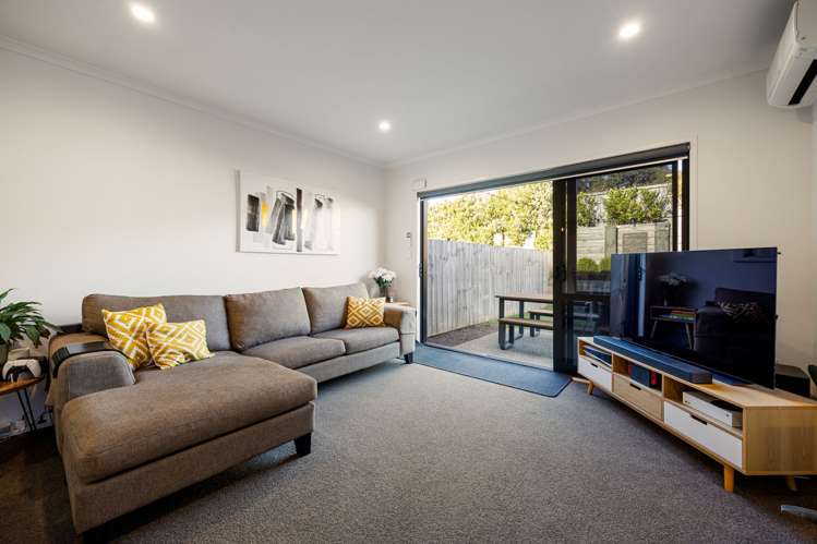 43c Heathfield Avenue Puketaha_12