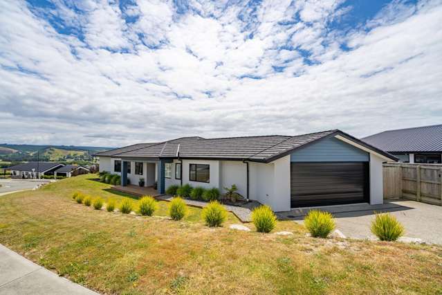Amazing value for modern 4 bed home, lovely views