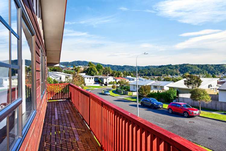 52 Antrim Crescent Wainuiomata_18