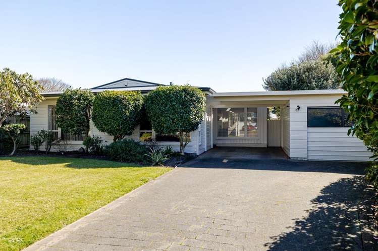 2 Linmor Place Terrace End_28