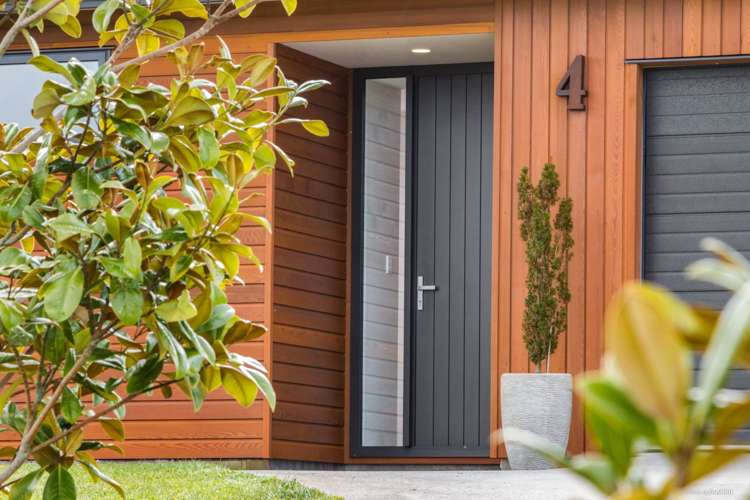 4 Lawrence Carter Drive Bombay_8