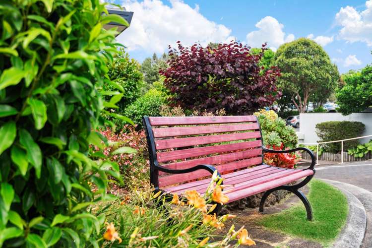 13/10 Gerard Way Saint Johns_11