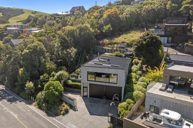 9 Woodills Road Akaroa_34