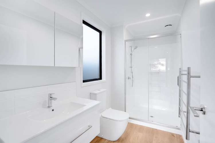 1 London Lane 11373_12