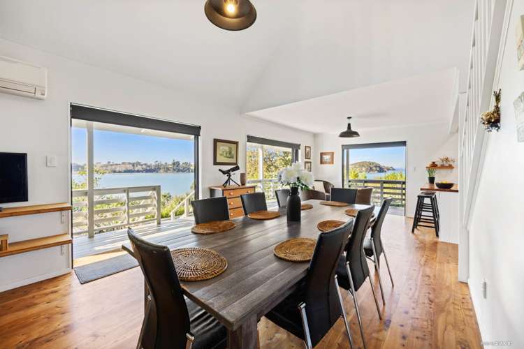 17 Young Street Mahurangi East_15