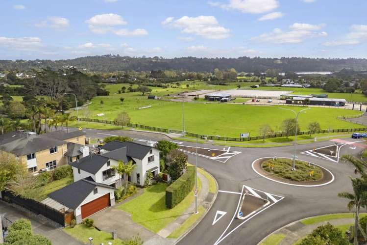 1 Dressage Lane Greenhithe_21