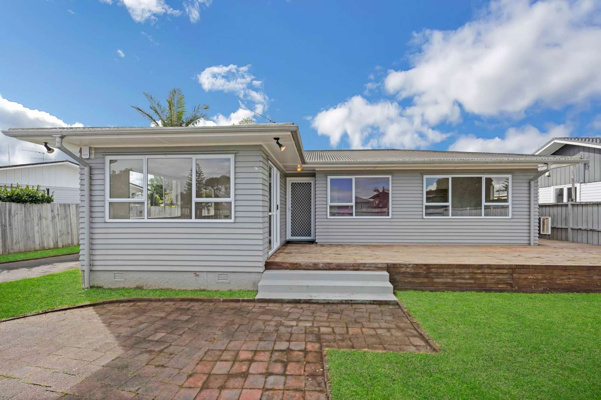 54 Edgewater Drive Pakuranga_0