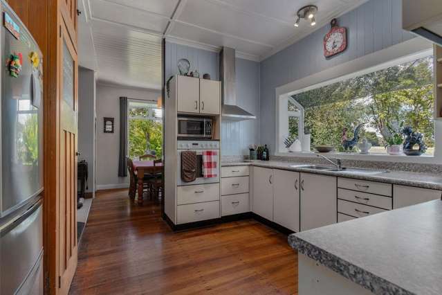 61 Hilton Road Carterton_1