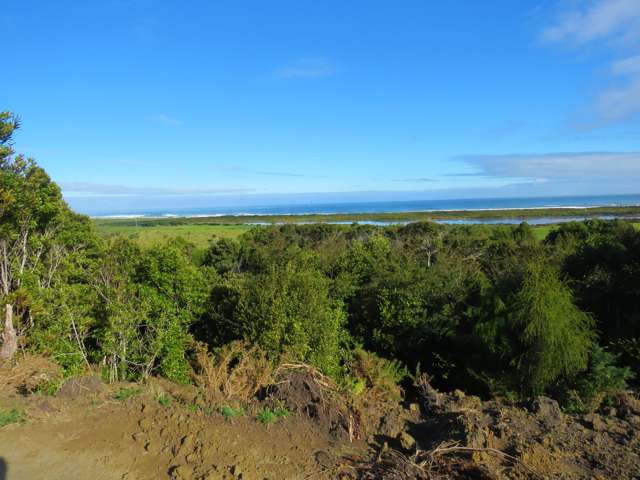 Ecological haven with sea views