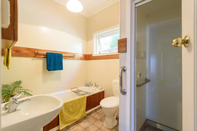 33 Bentinck Avenue Strathmore Park_9