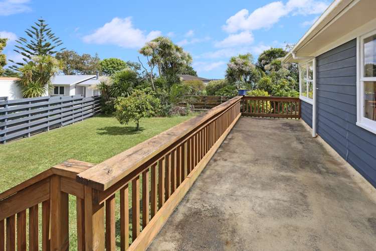18 Miltonia Avenue Te Atatu South_3