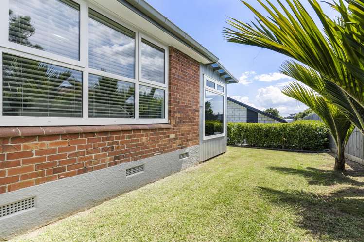 1 Kingsford Place Otara_11