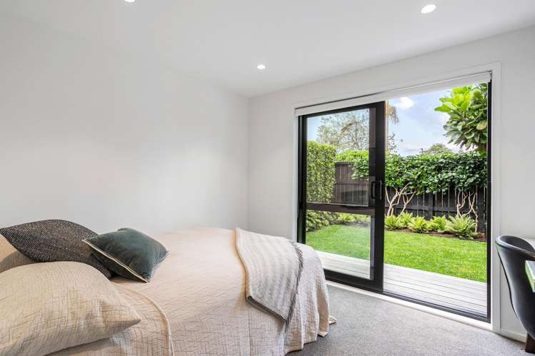 2/220 Point Chevalier Road Point Chevalier_15