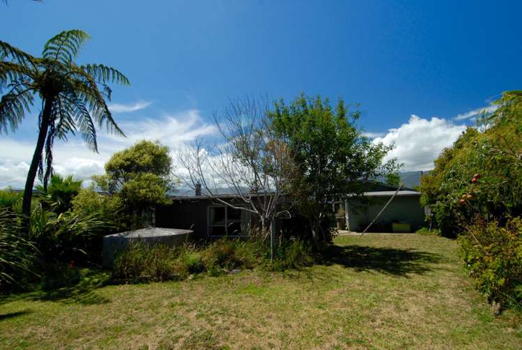 11 Wharf Road Karamea_11