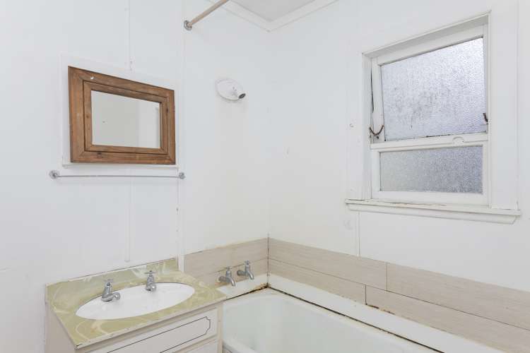 235 Crawford Road Kaiti_9