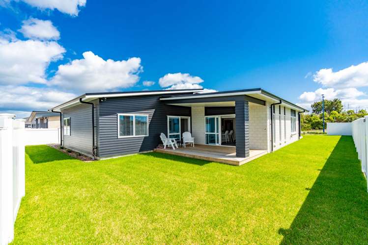 43 Stace Hopper Drive One Tree Point_2