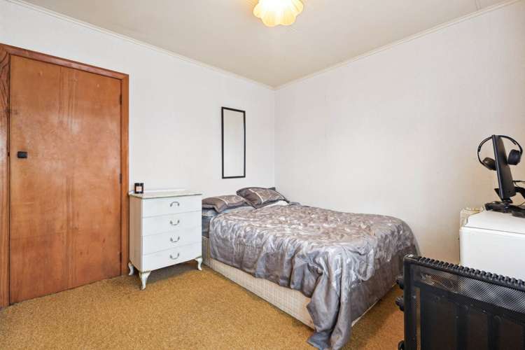 17 Alexander Crescent Otara_12