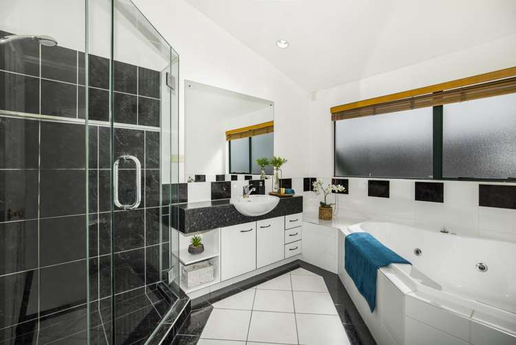 82 Glenross Drive Wattle Downs_13