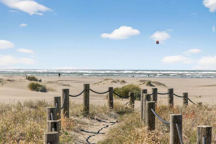 19 Inverness Lane Redcliffs_24