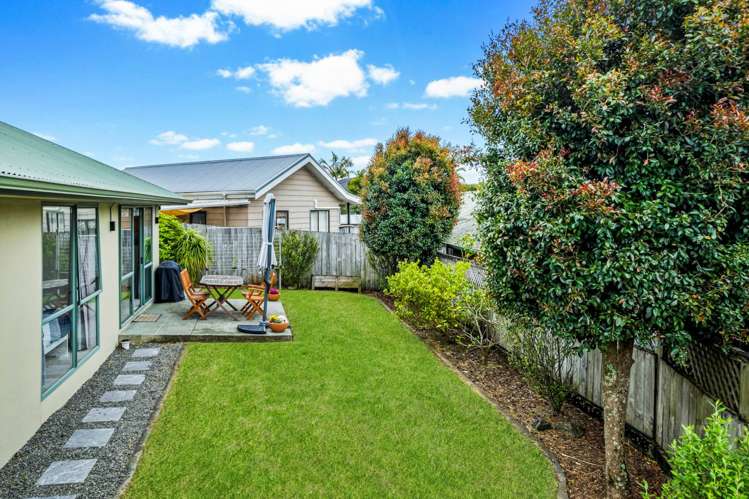 1B Duncan Avenue Te Atatu South_8