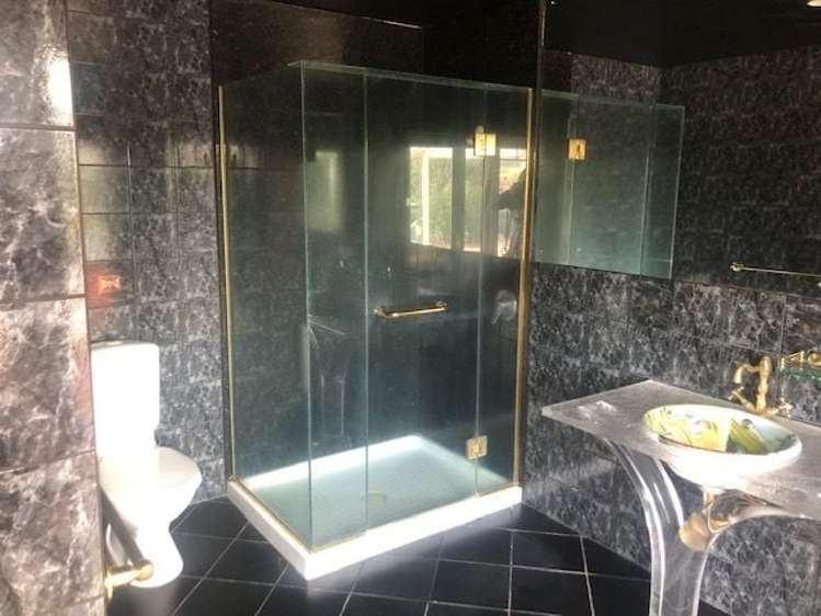 88 Commercial Road Helensville_7