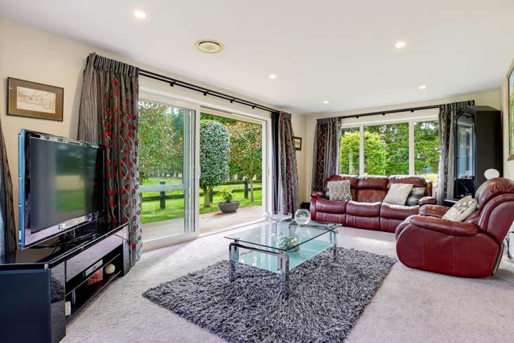 515 Bealey Road Charing Cross_28