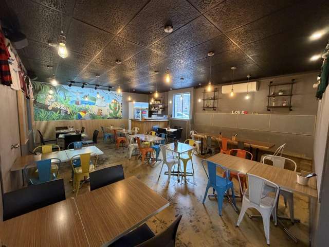 Shop A 402-404 Great North Road Henderson_1