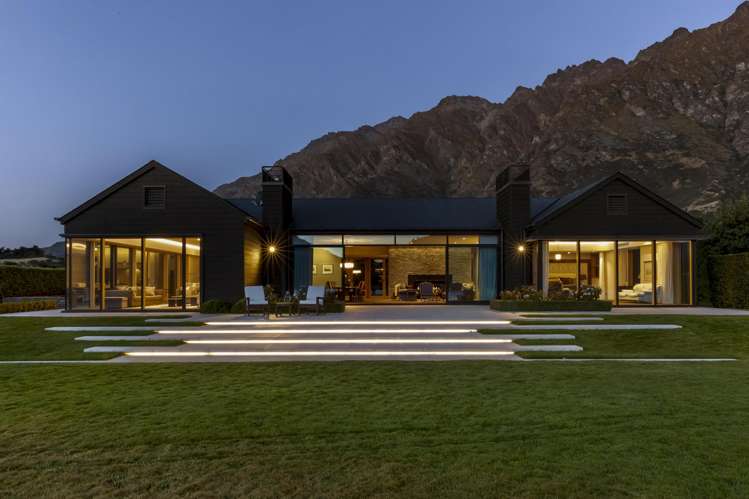 10 Bluff View Terrace, Oraka_1