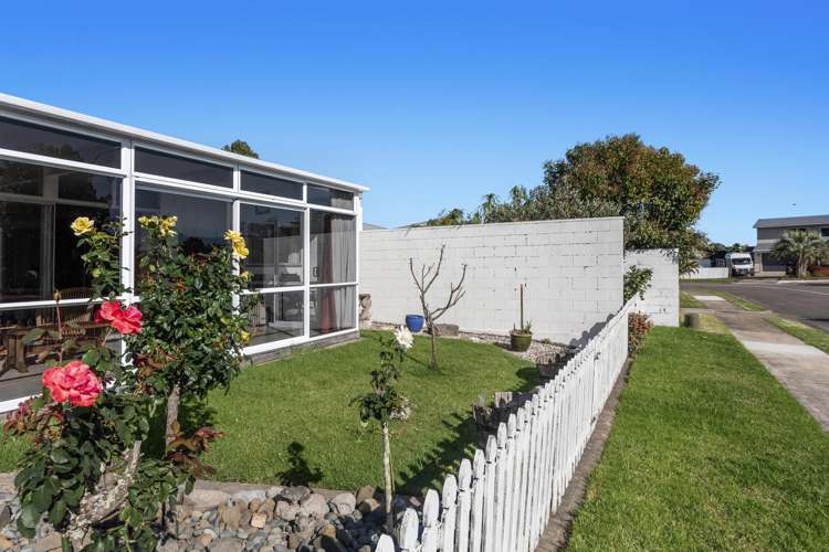 1/8 Peter Snell Street_1