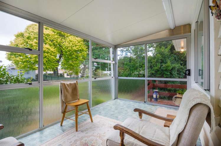 9 Mcleod Road Henderson_13