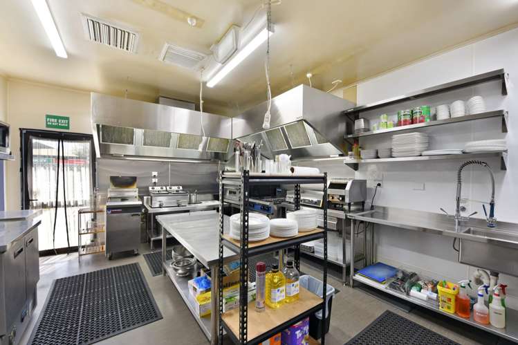 84 Main Road Tapawera_10