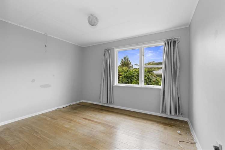 4 Parenga Street Wainuiomata_9