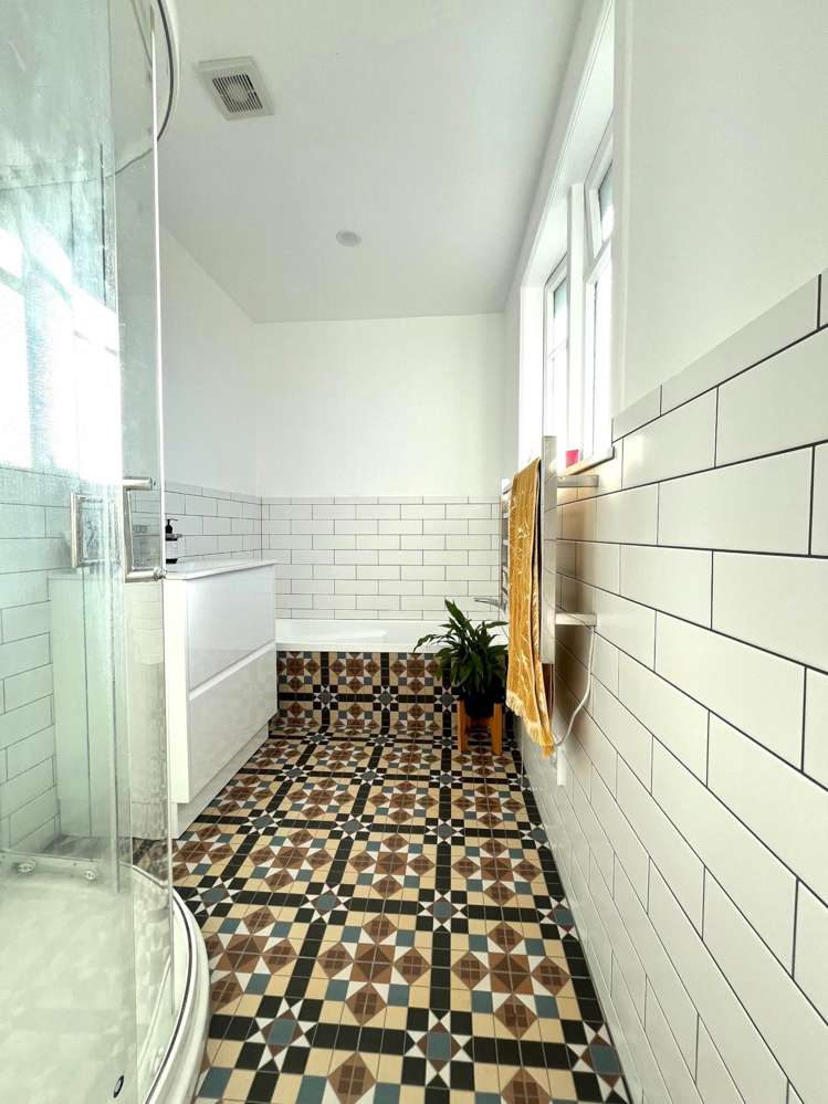 152 Seabrook Avenue New Lynn_10