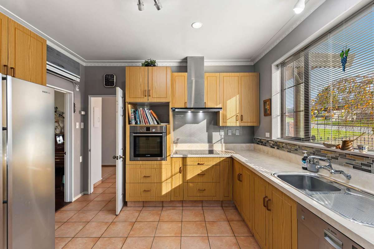 26B Uxbridge Street_1