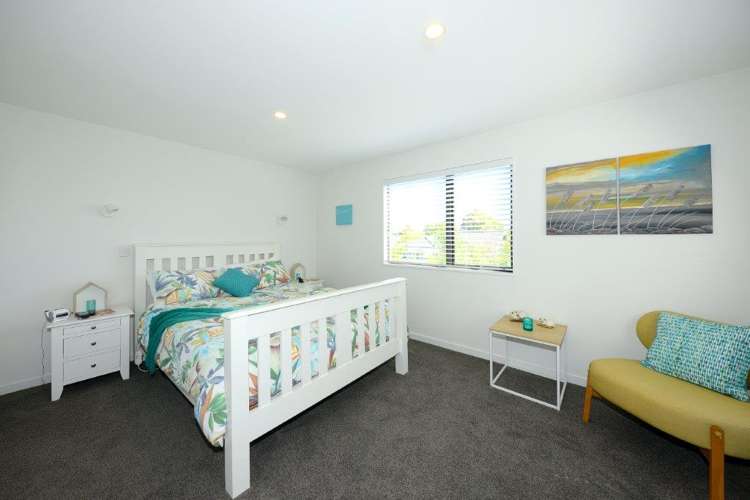 591 Madras Street Saint Albans_15