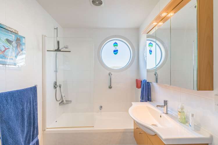 22/4 Seaview Road Paraparaumu Beach_21