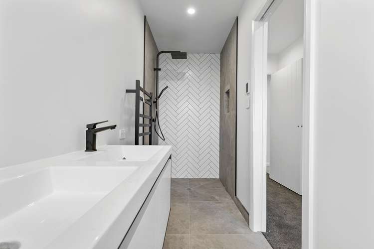61 Freedom Drive Kelvin Grove_14