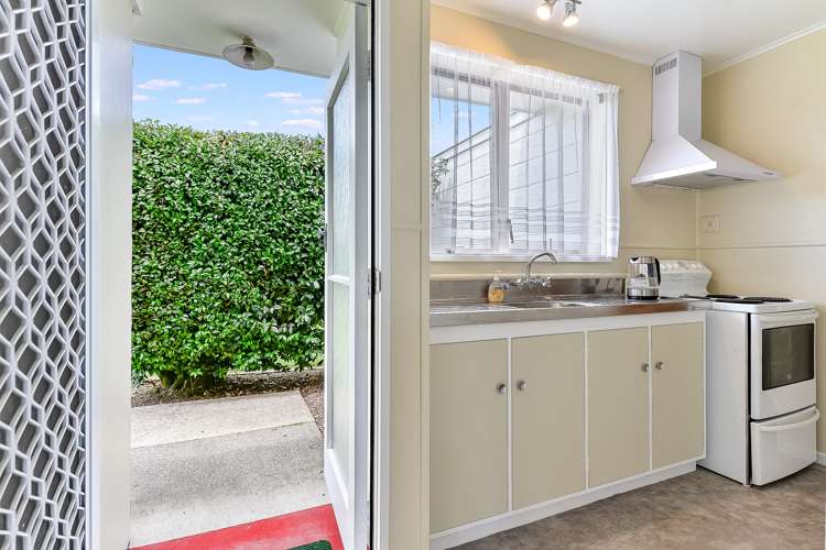 54 Orchard Avenue Enderley_13