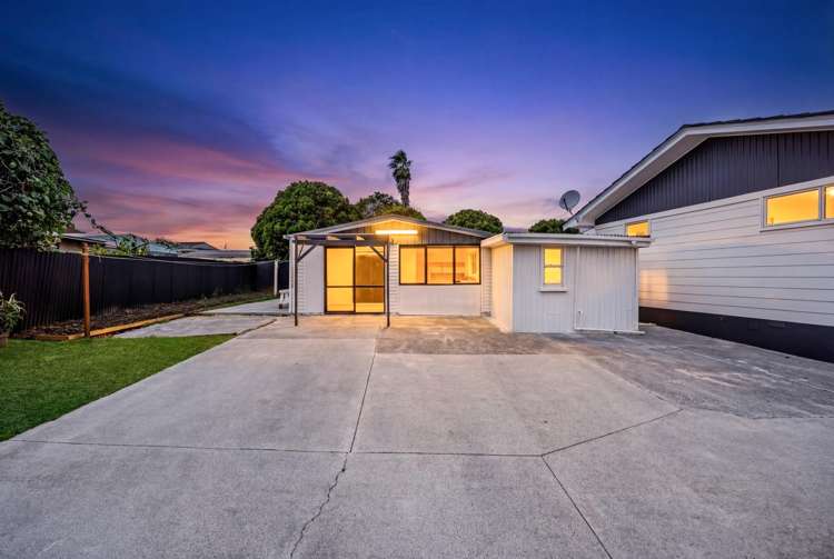 10 Rimini Place Clover Park_11