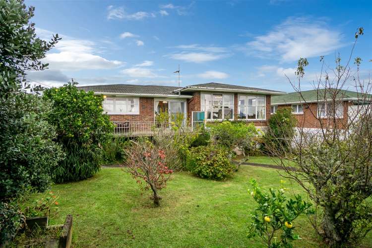 84 Royal View Road Te Atatu South_27