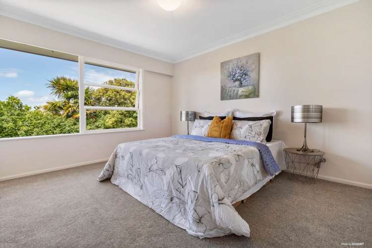 2/81 Raleigh Road Northcote_10