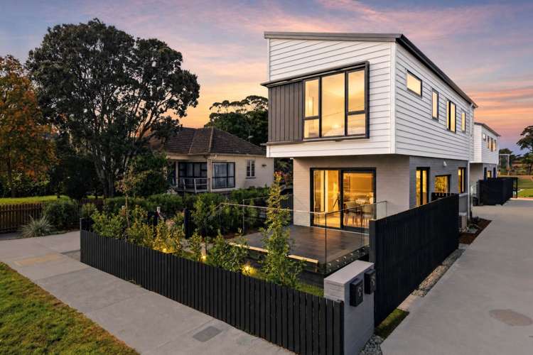 46A Range View Road Mt Albert_0