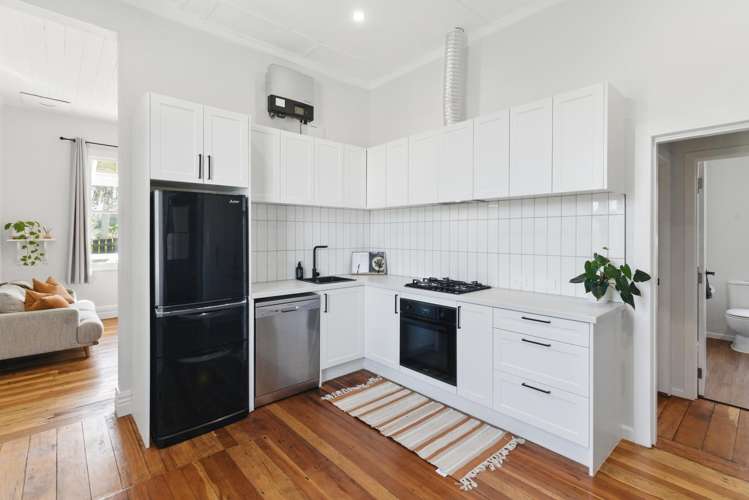 1B Burke Street_4