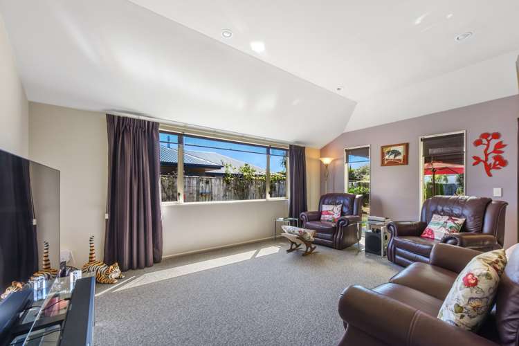 22 Hollybush Drive Brightwater_5