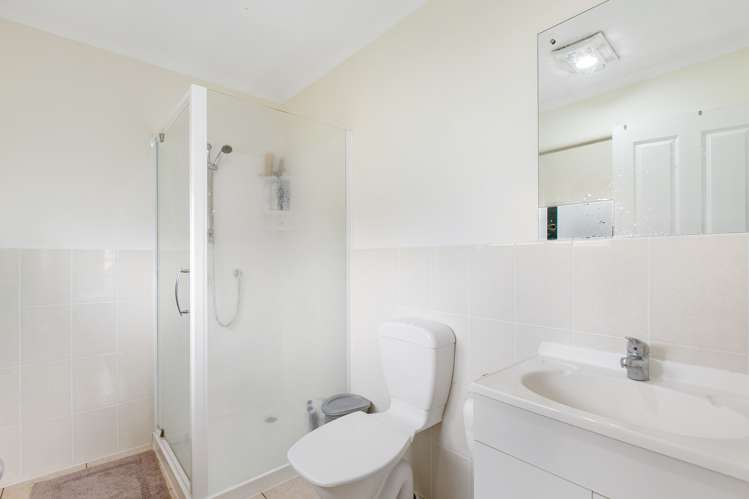 18 Castlefinn Drive Manurewa_12