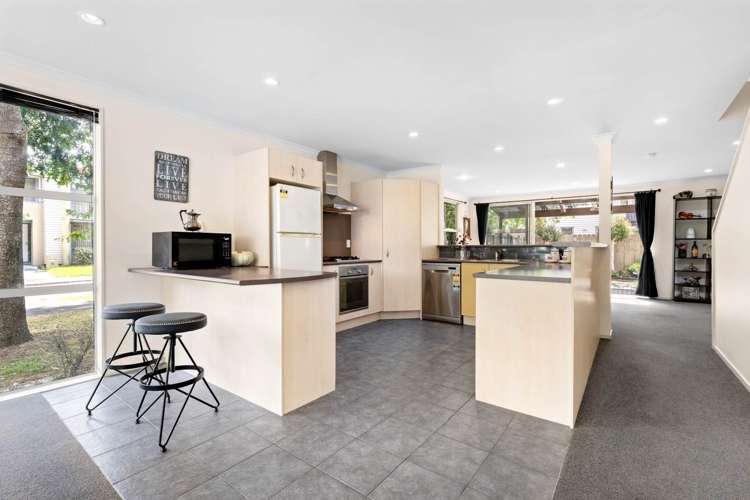 29 Figaro Crescent Takanini_12