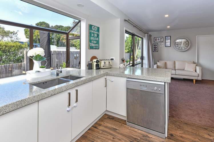 44 Pinehurst Place Wattle Downs_10