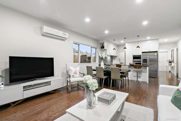 10 Azzurro Way Flat Bush_6