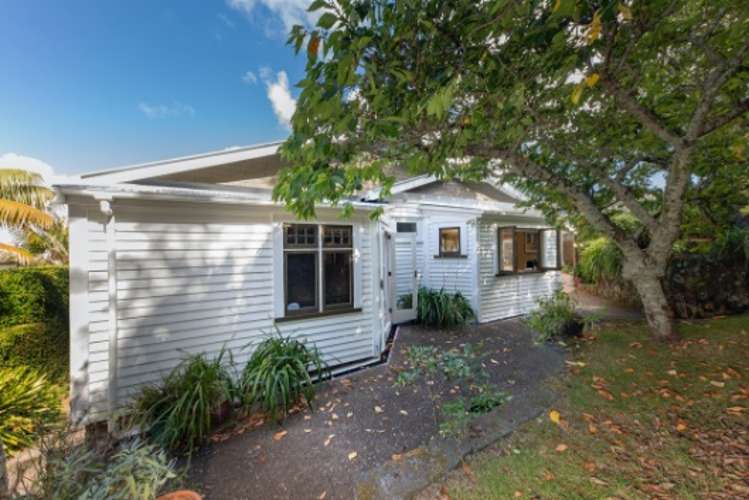 27 Jubilee Avenue Devonport_27